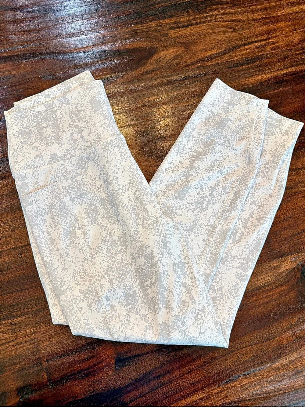 RBX Women’s L/G White Gray Snakeskin Print High-Rise Leggings